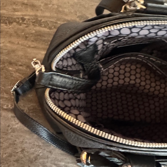 Brighton Masterpiece COLL  AMAYA KIARA TASSELED WHIPSTICHED . Shoulder Bag - Picture 8 of 8